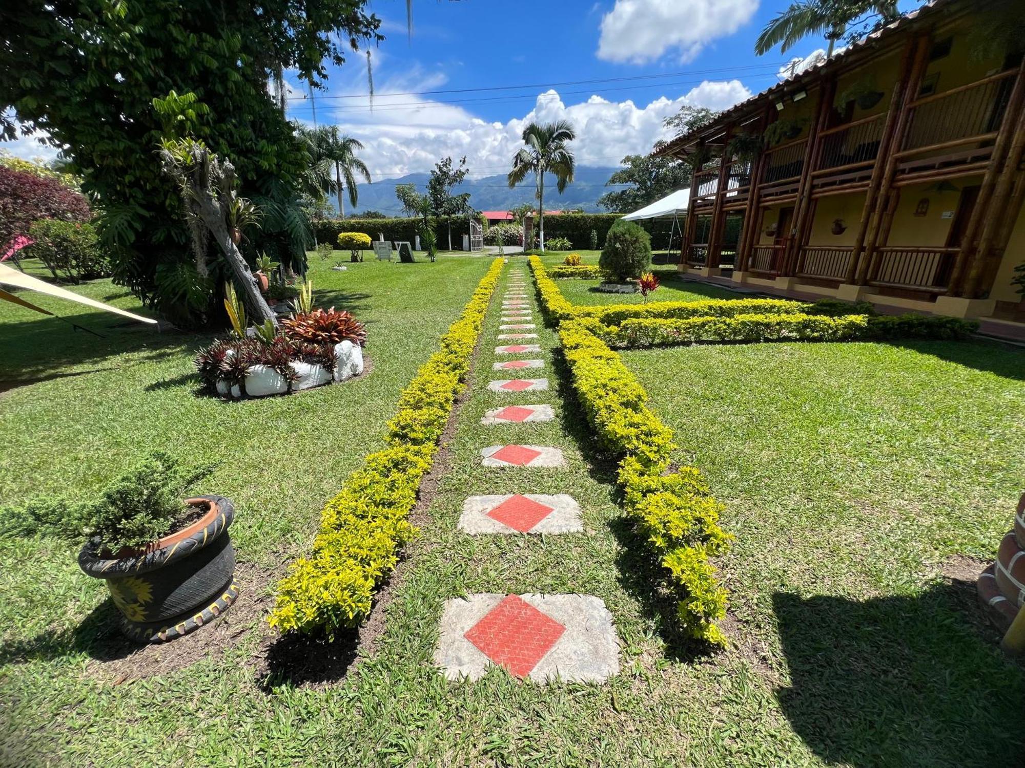 Villa Alejandra Del Quindio Каларка Экстерьер фото