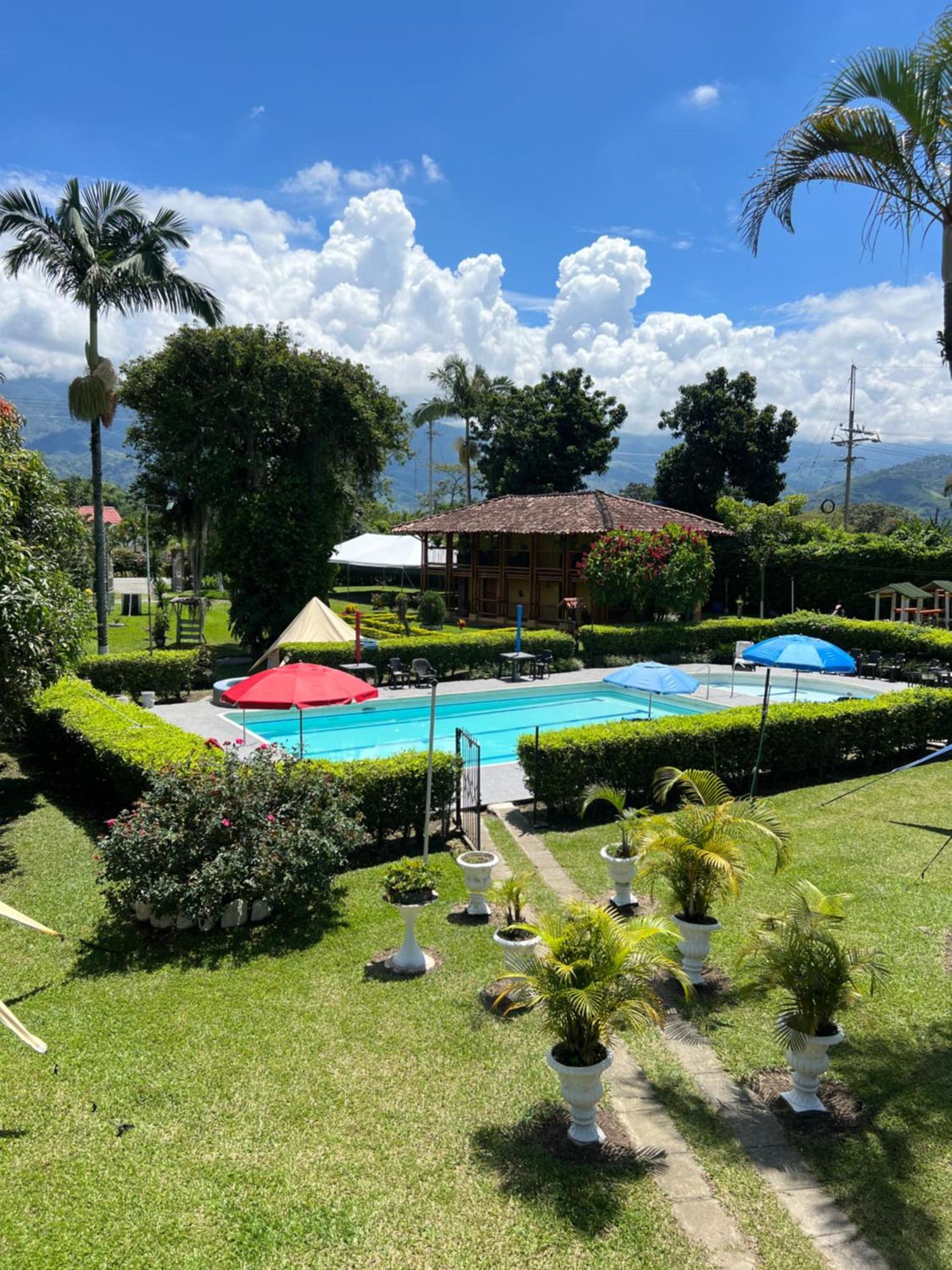 Villa Alejandra Del Quindio Каларка Экстерьер фото