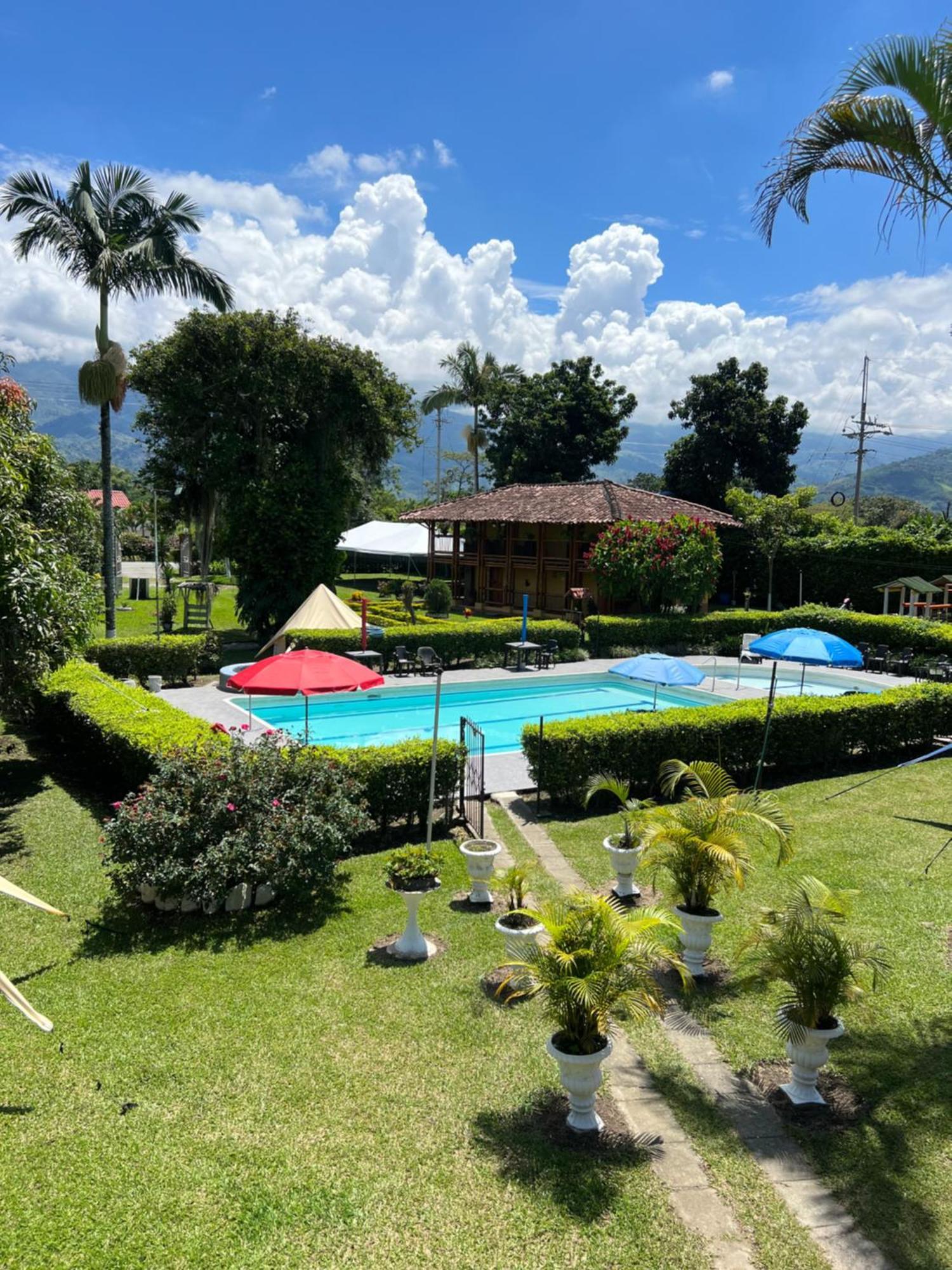 Villa Alejandra Del Quindio Каларка Экстерьер фото